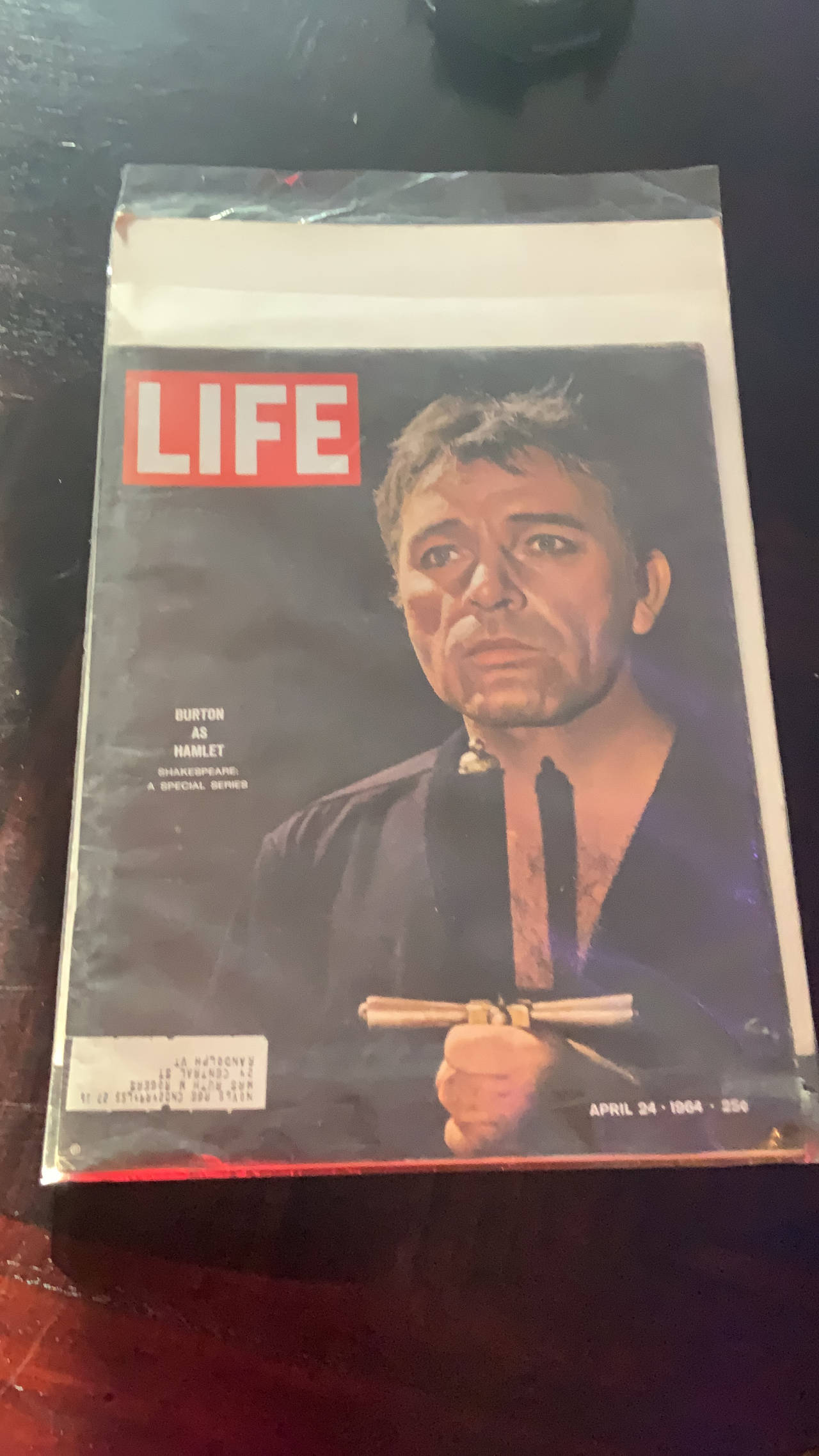 LIFE Magazine April 24, 1964 Richard Burton as Hamlet