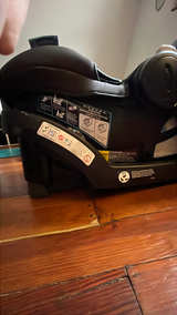 Graco SnugRide SnugLock 35 Infant Car Seat - Image 3