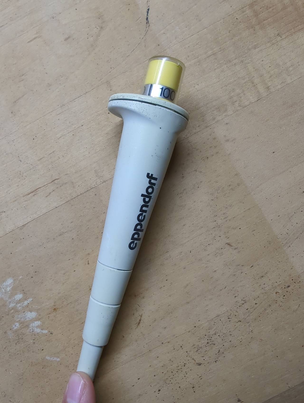 Eppendorf Reference Fixed Volume Pipette 100 uL