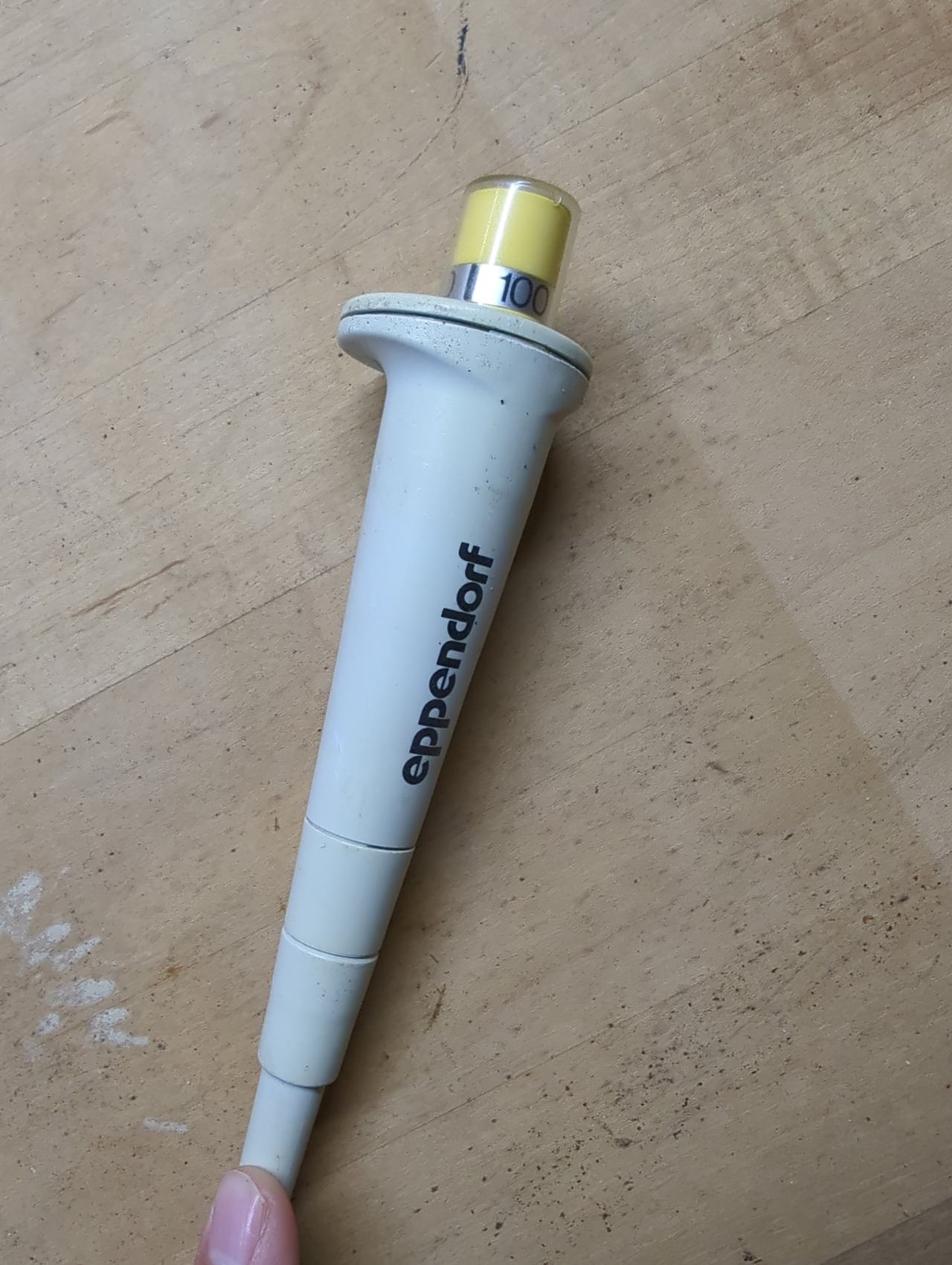 Eppendorf Reference Fixed Volume Pipette 100 uL