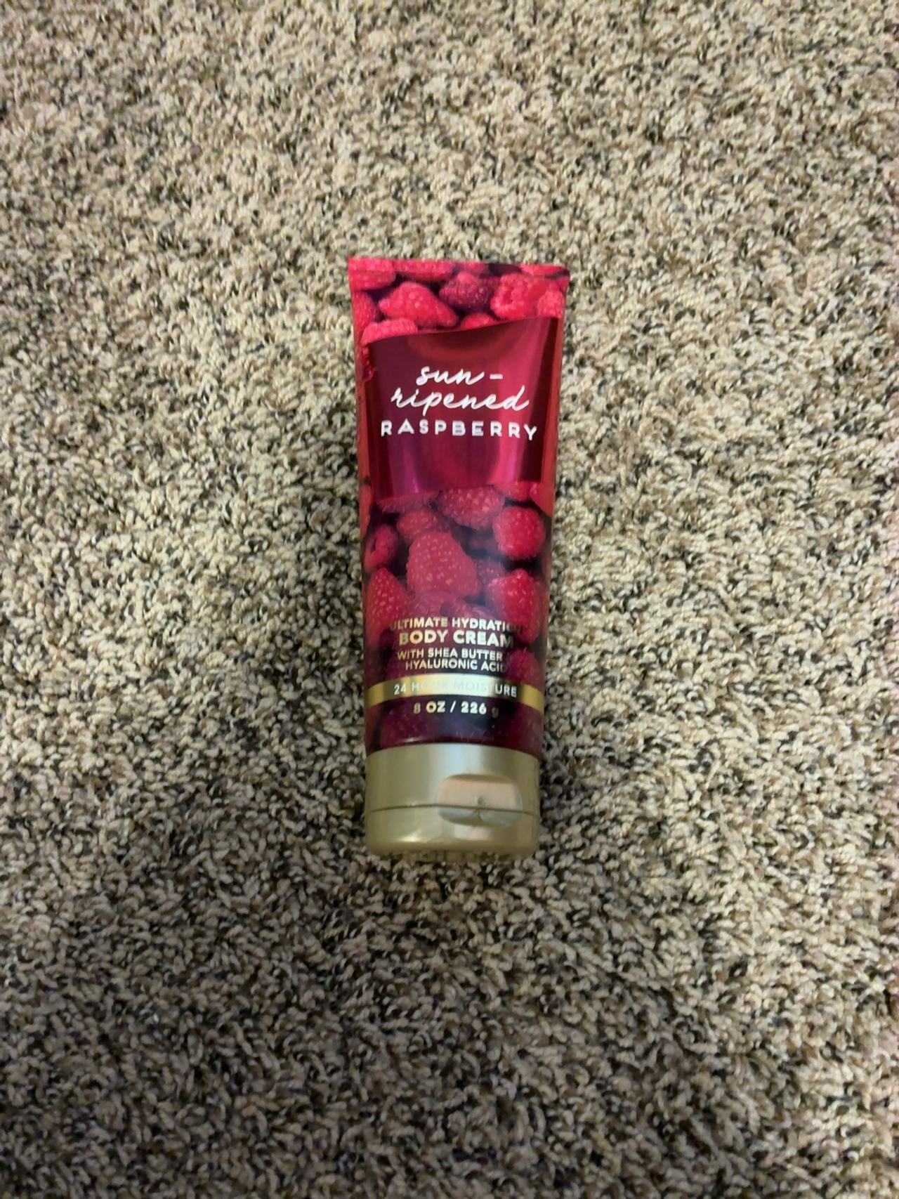 Bath & Body Works Sun-Ripened Raspberry Body Cream 8 oz