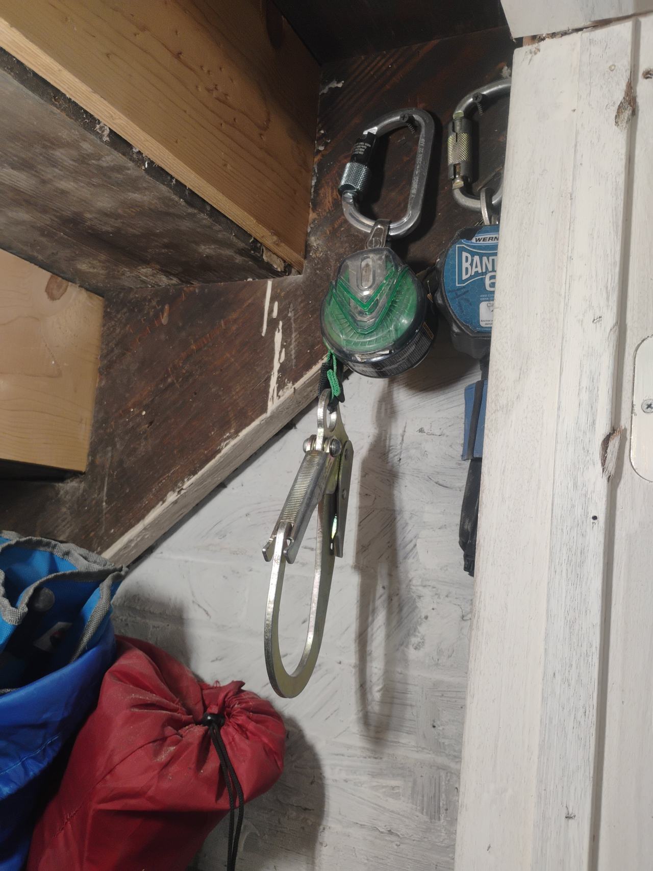 Werner Bantam 6' Self-Retracting Lifeline with Steel Rebar Hook