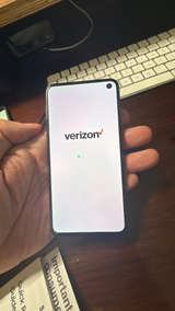 Samsung Galaxy S10e Verizon - Image 3