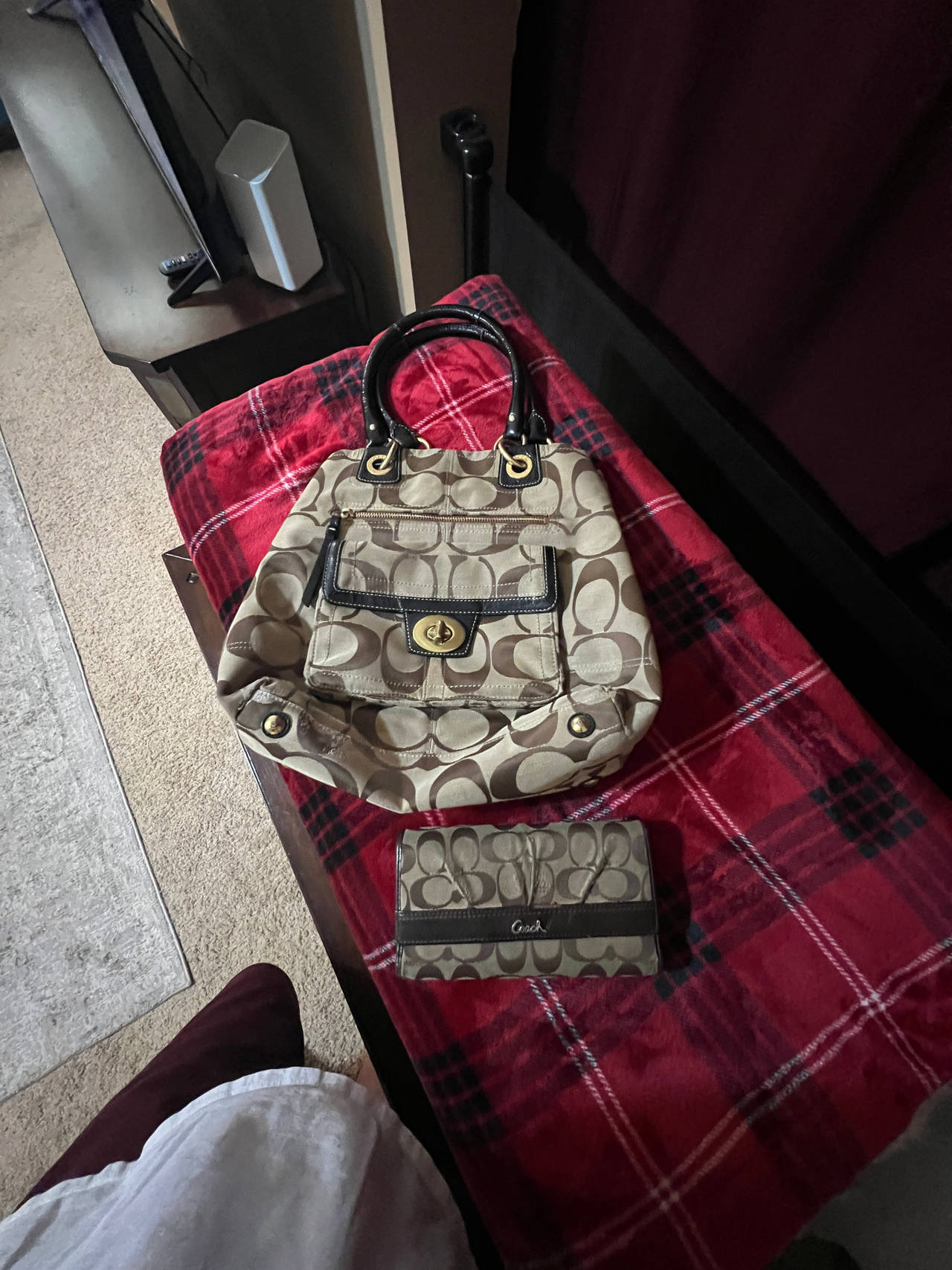 Coach Signature C Tote Bag and Wallet Set