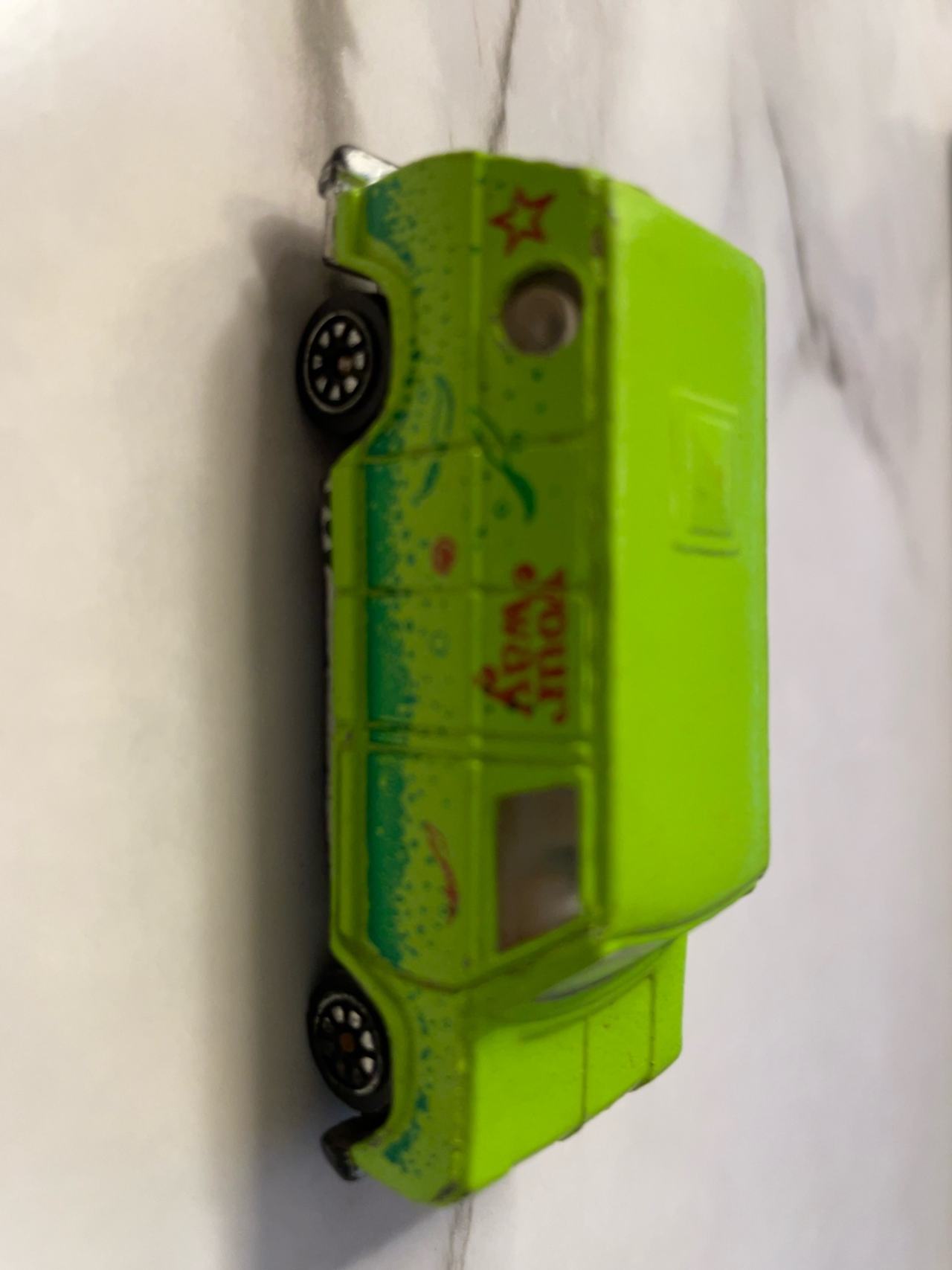 Speeding Wheels Green Die-Cast Van