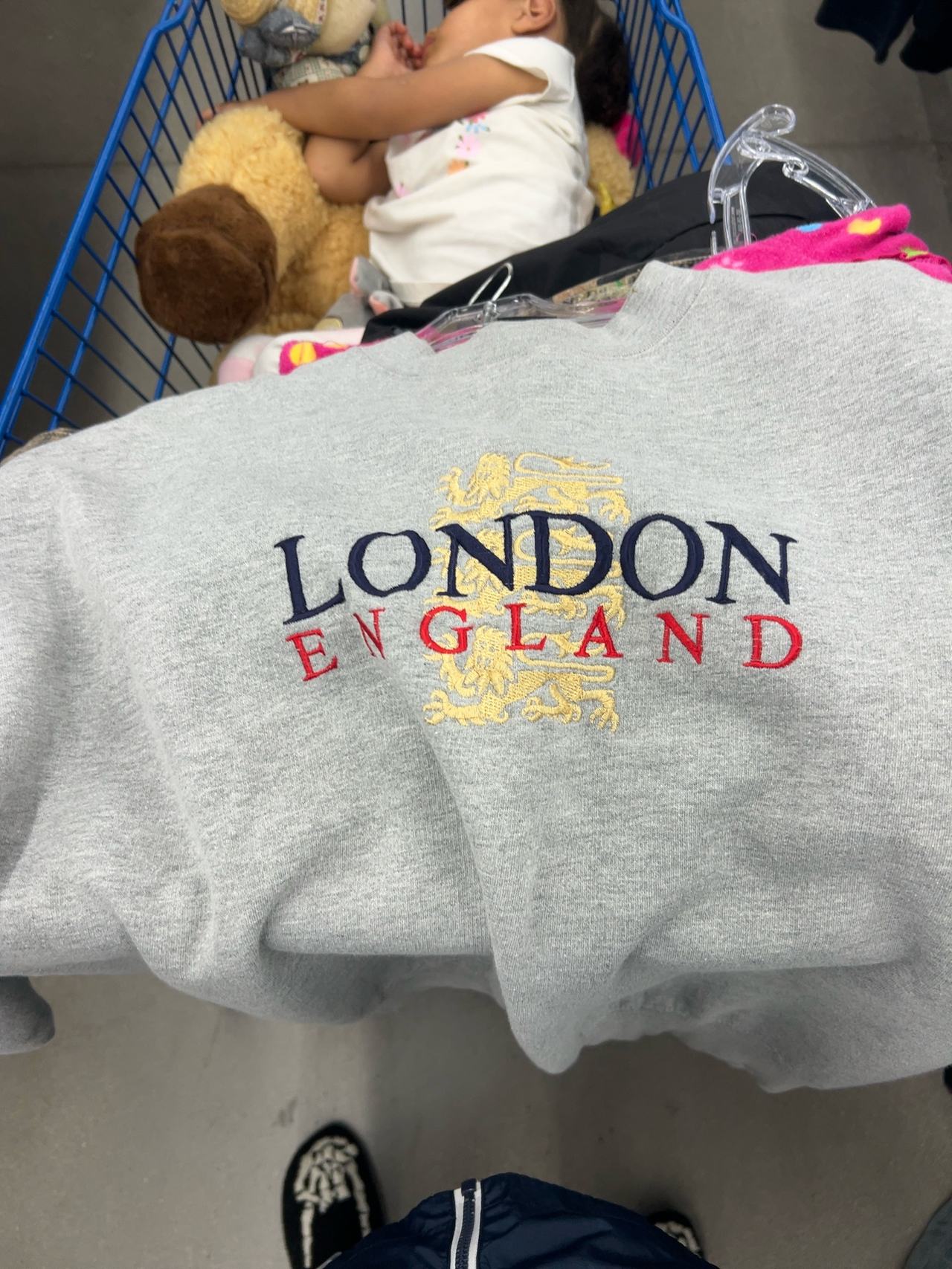 London England Vintage Crewneck Sweatshirt Black