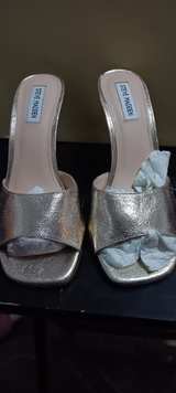 Steve Madden Signal Gold Metallic Heels - Image 2