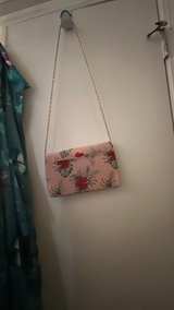 Guess Floral Envelope Crossbody Bag - Image 3