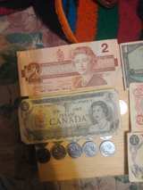 Vintage Canadian Currency Collection - Image 4
