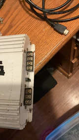 California Profile A400XL 400W Bridgeable 2-Channel Amplifier - Image 2