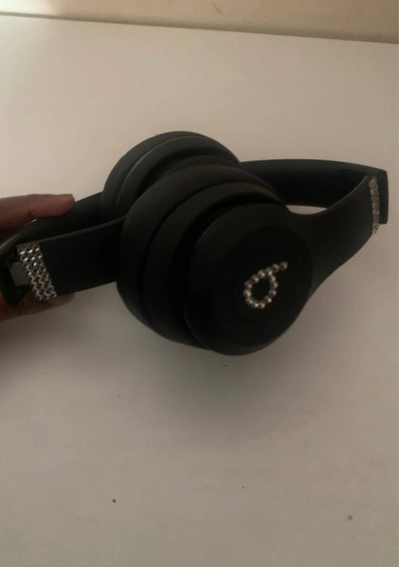 Beats Solo 4 Wireless On-Ear Headphones Matte Black
