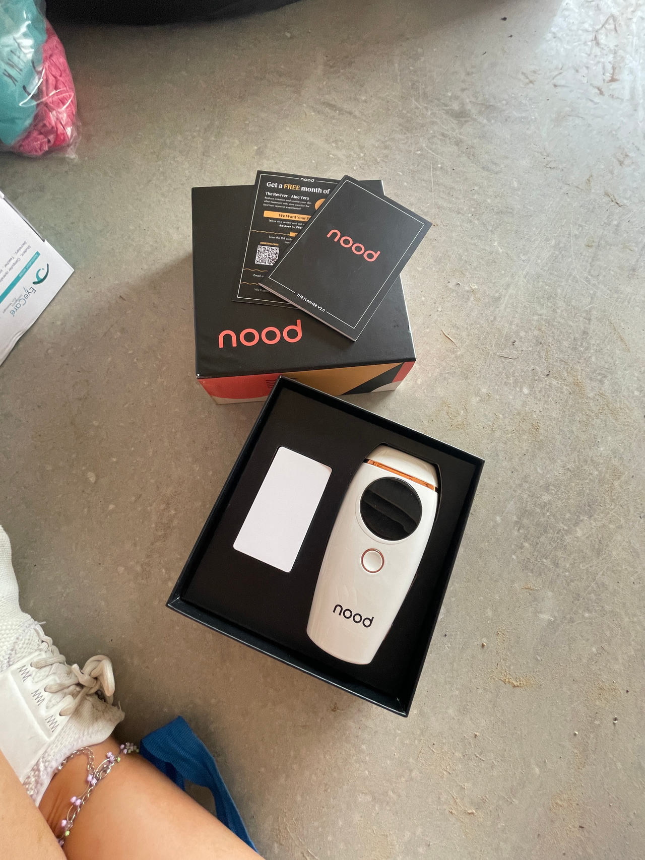 Nood Hair Removal Device