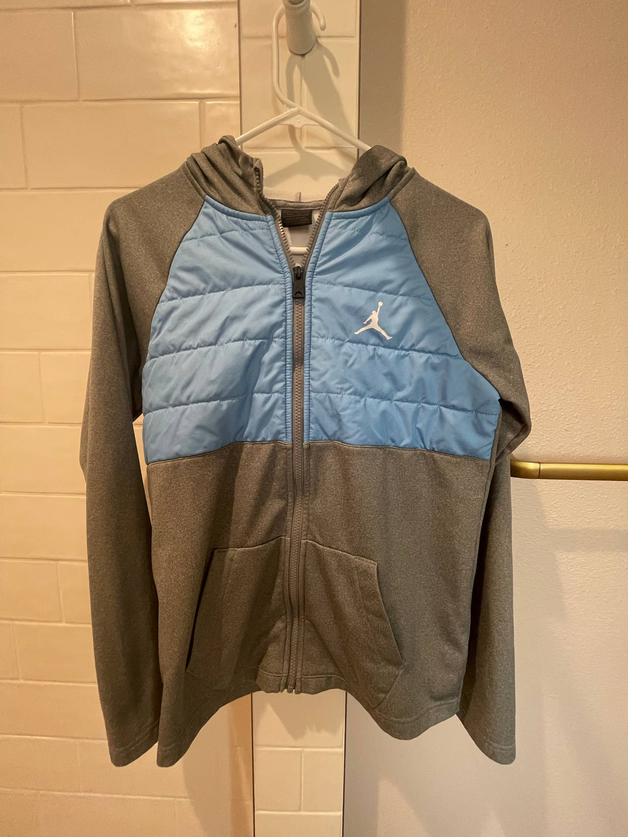 Kids size XL Jordan Full-Zip Hoodie