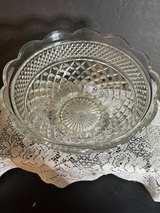 Vintage Anchor Hocking Wexford Pattern Pressed Glass Footed Large Fruit Bowl - Image 4
