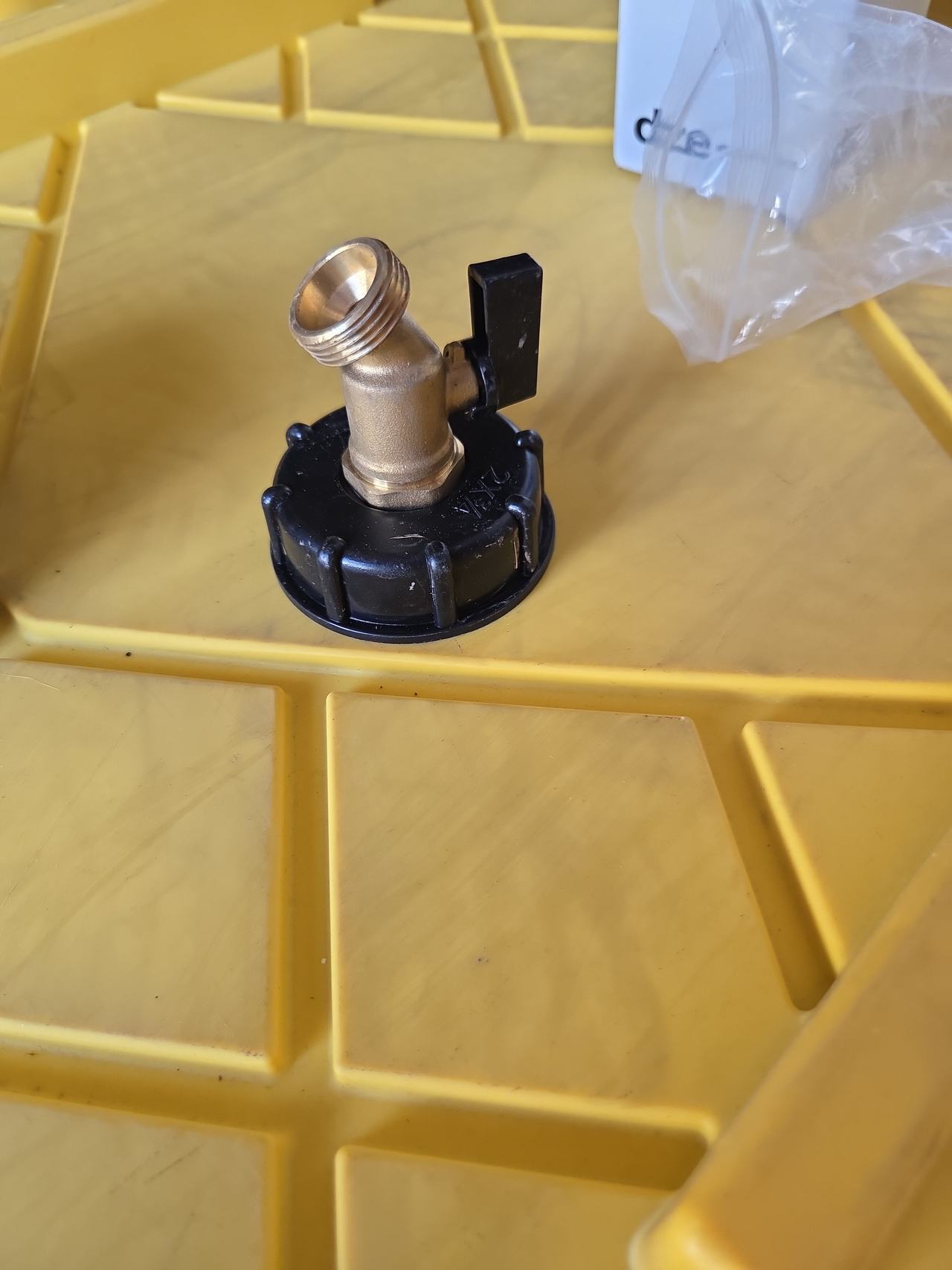 IBC Tote Adapter with Brass Faucet Valve