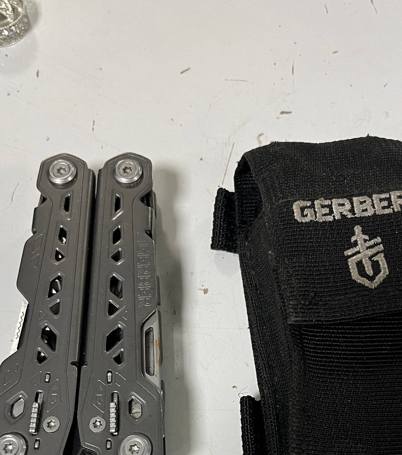 Gerber Truss Multitool with pouch