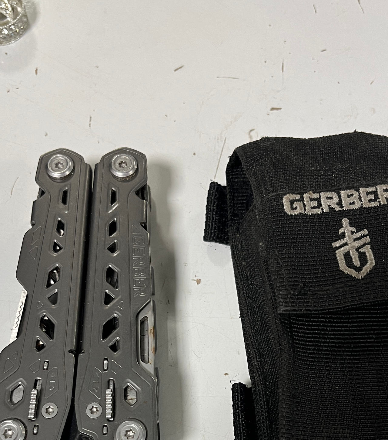 Gerber Truss Multitool with pouch