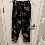  Caress Satin Pajama 2 piece set black tropical print fits like large - Image 3