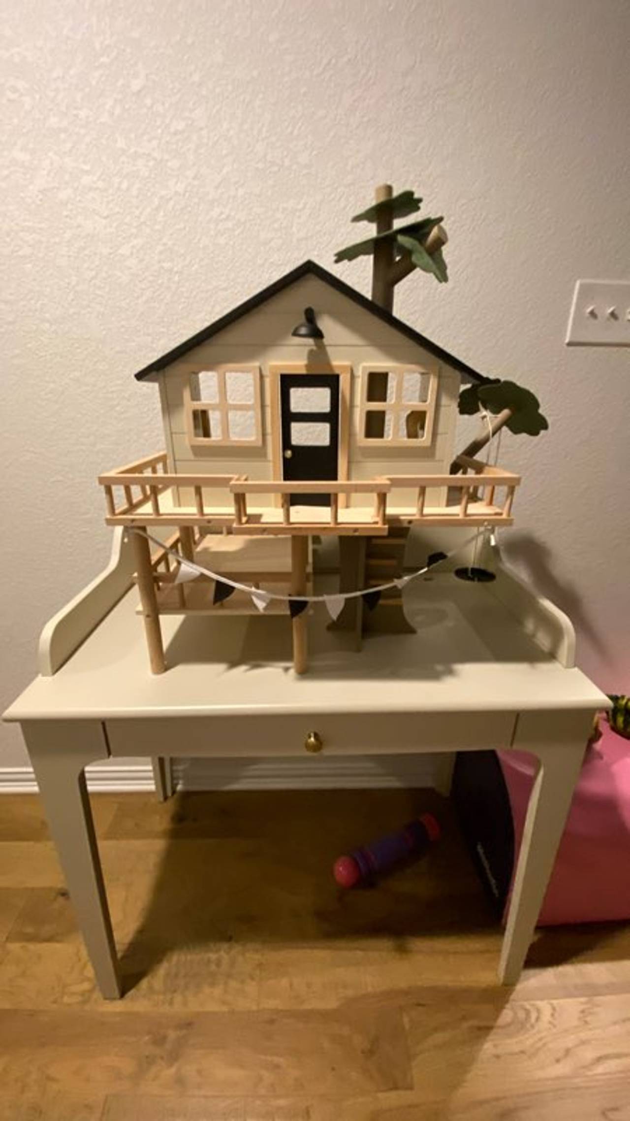 Wooden Dollhouse