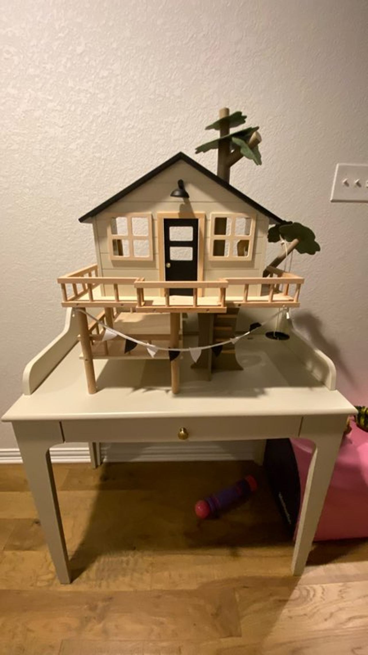 Wooden Dollhouse