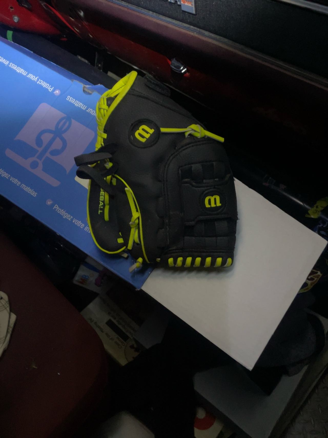 Wilson Flash 12" Fastpitch Softball Glove Right Hand