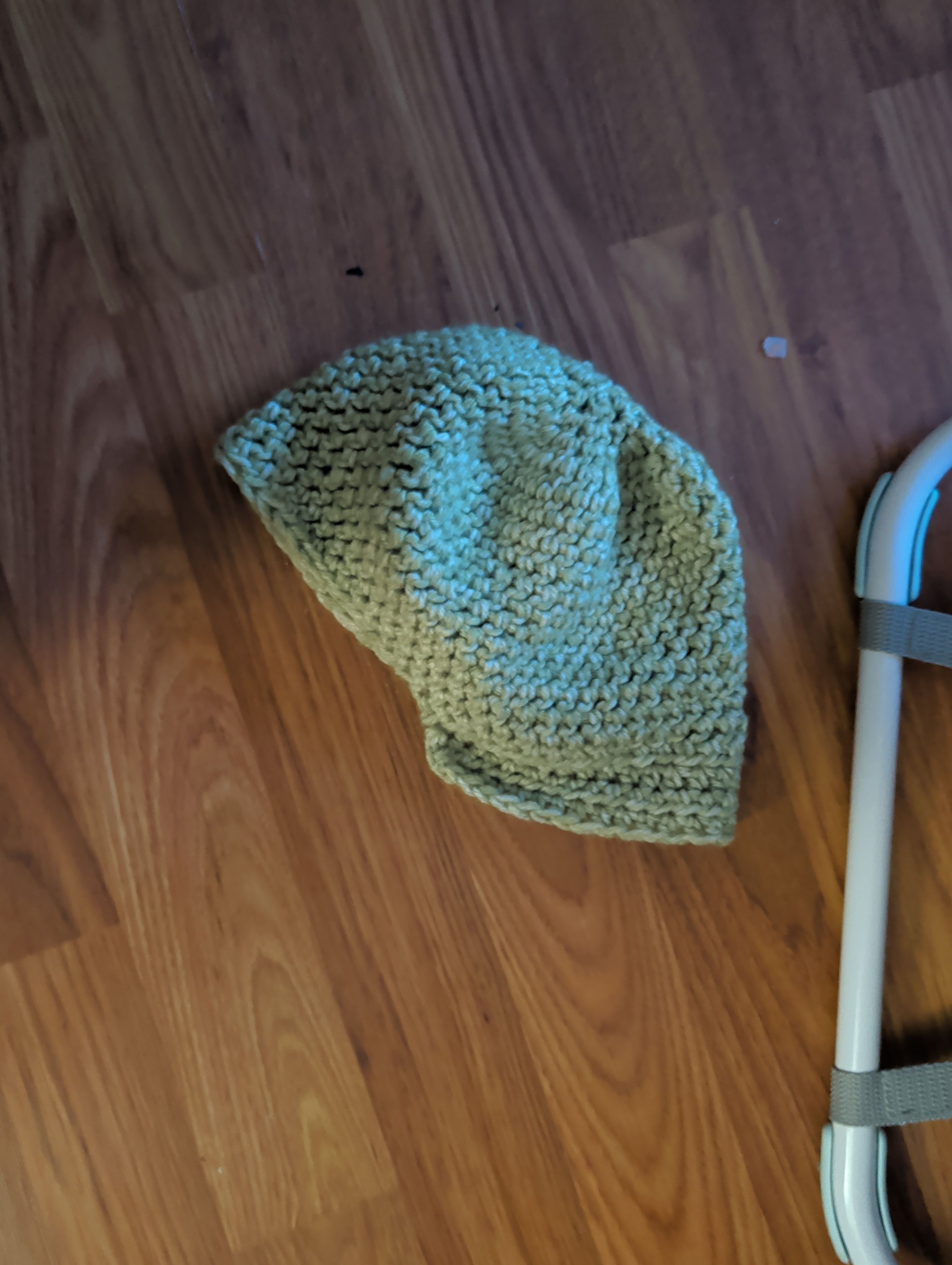 Green Chunky Knit Beanie Hat