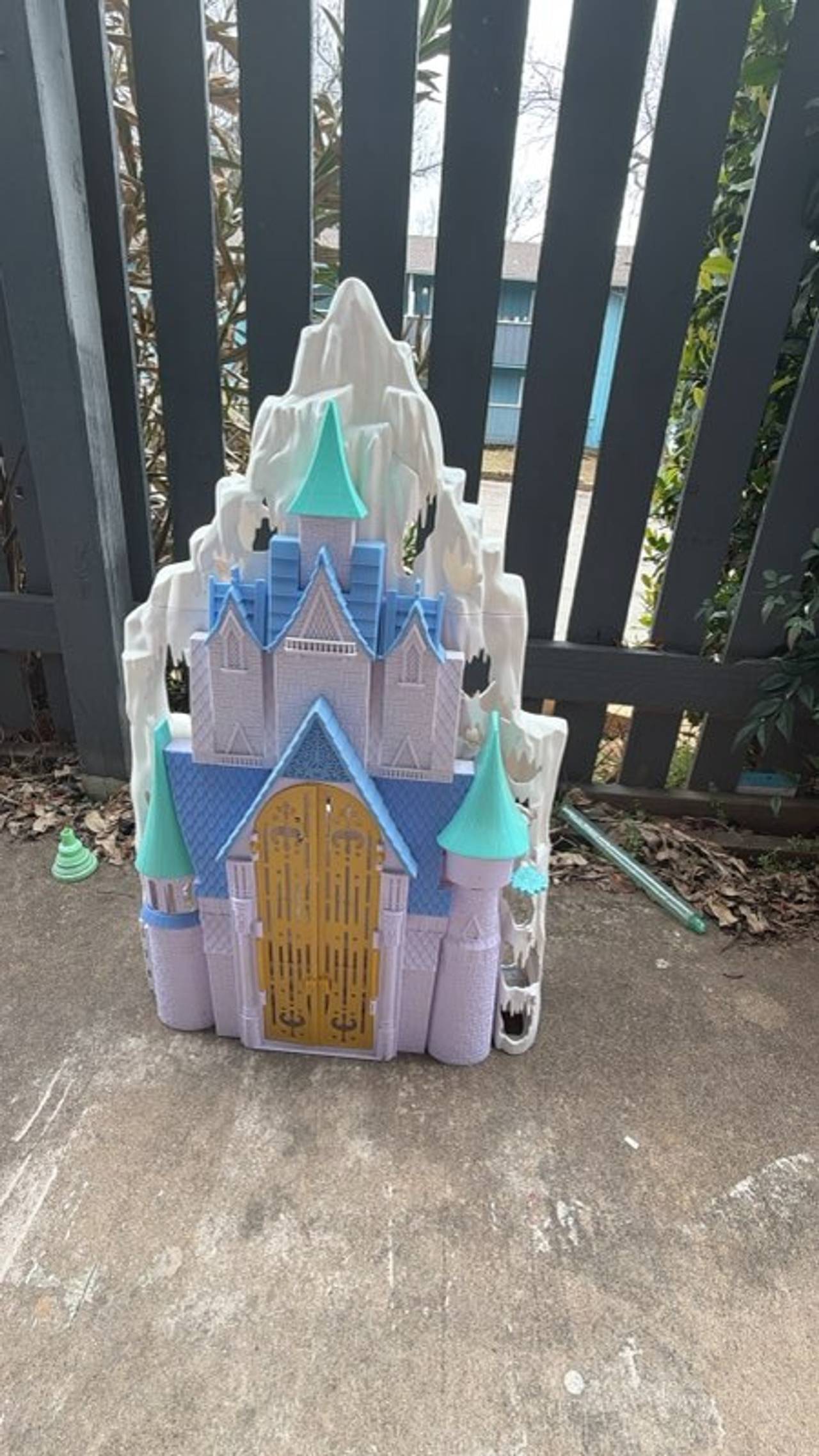 Disney Frozen Arendelle Castle Playset with Ice Mountain