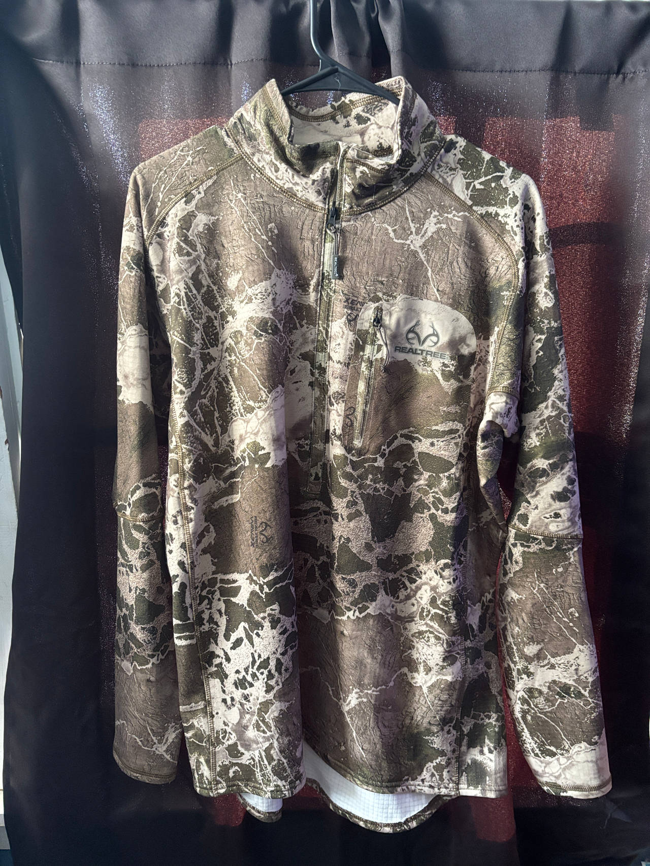 Realtree Performance camo pullover
