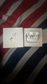 Apple AirPods Pro 2 - Image 3