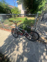 BMX Bike - Image 2