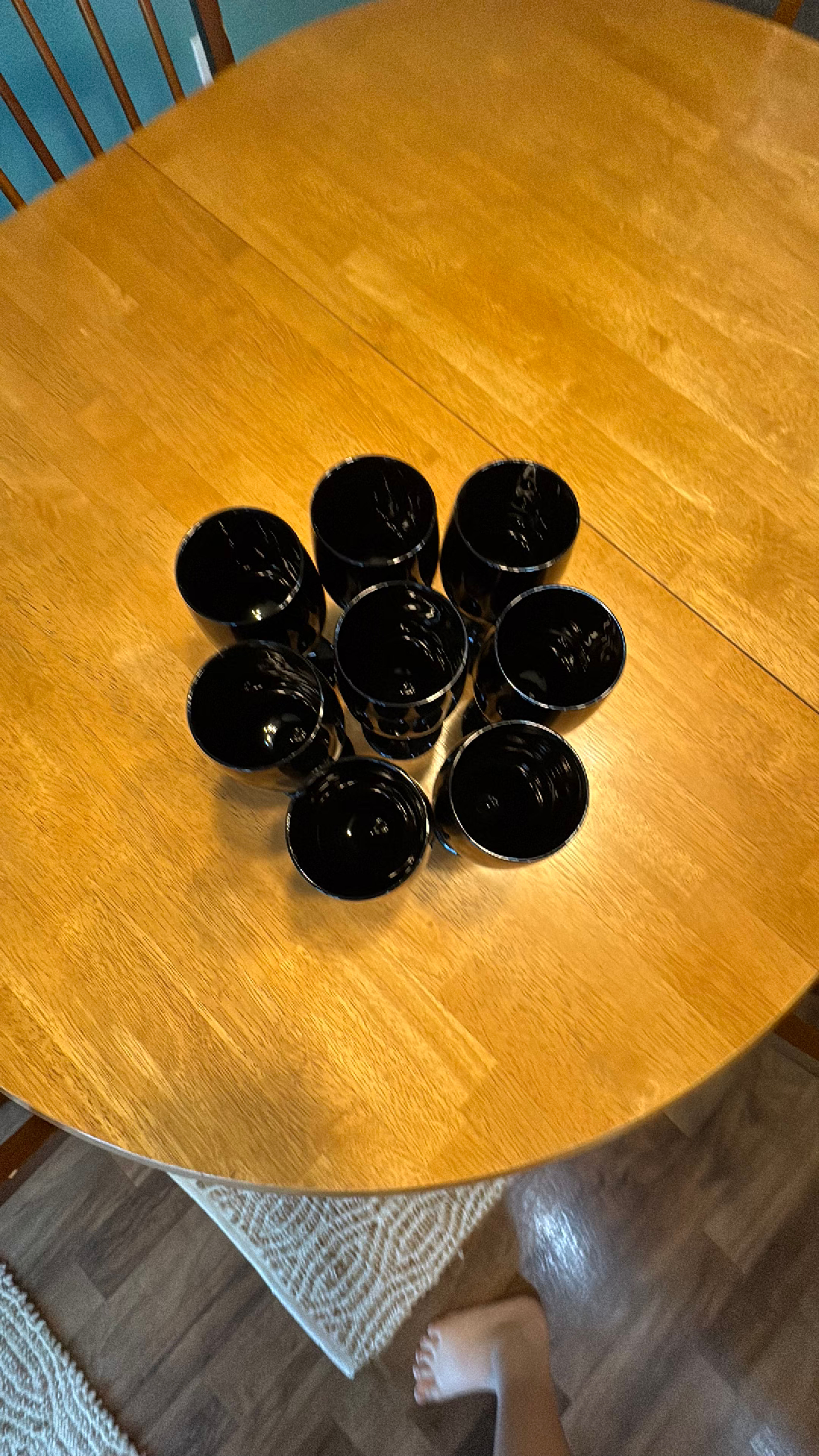 Black Wine Glasses Set - Image 3