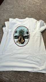 Volcom Pineapple Party Graphic Tee XL NWT - Image 3