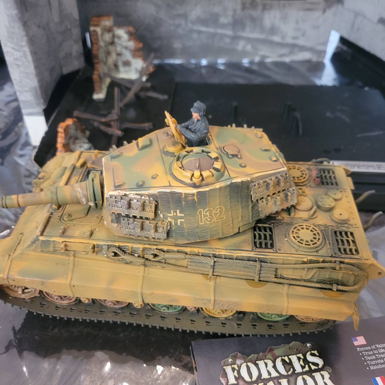 Forces of Valor 1:32 German King Tiger Normandy 1944