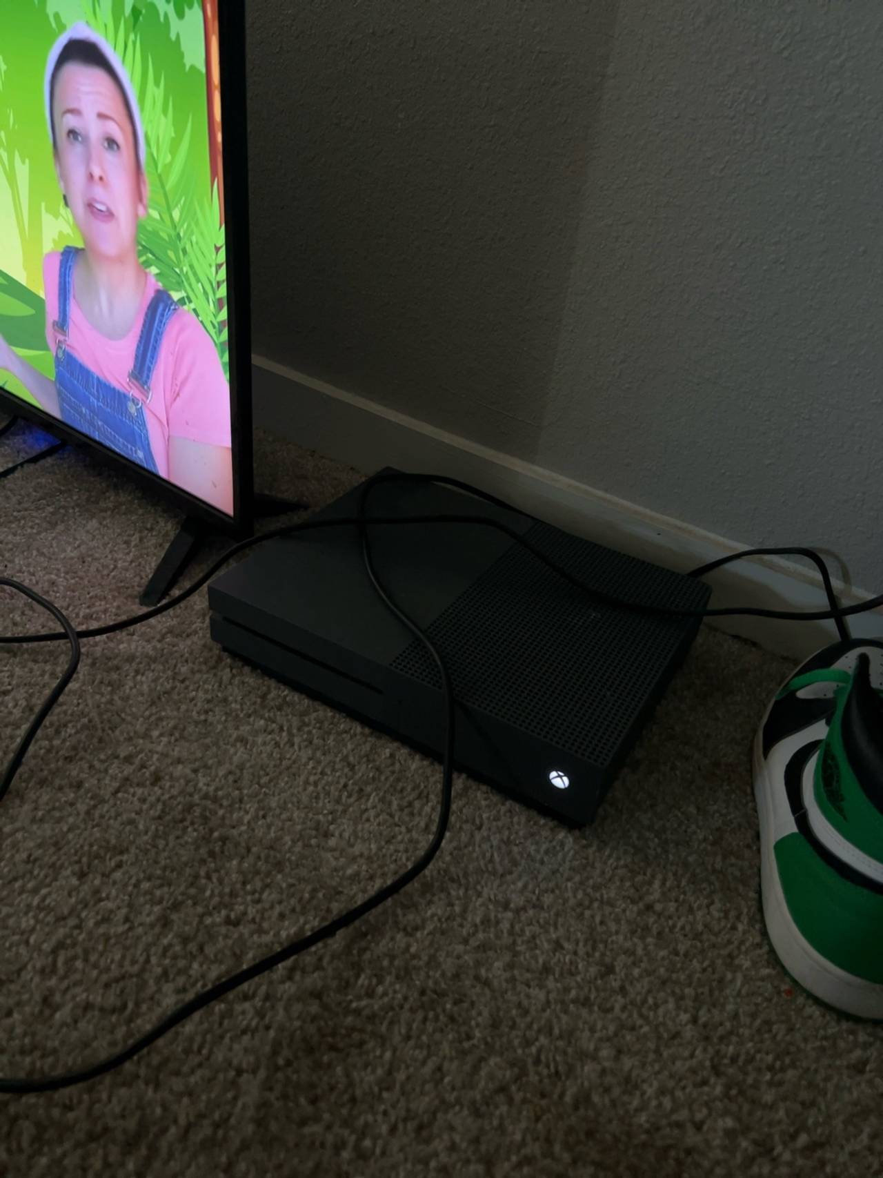 Microsoft Xbox One S Battlefield Edition Green