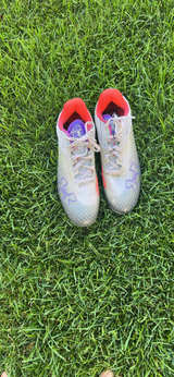 Under Armour Soccer Cleats Women's Size 9 - Image 1