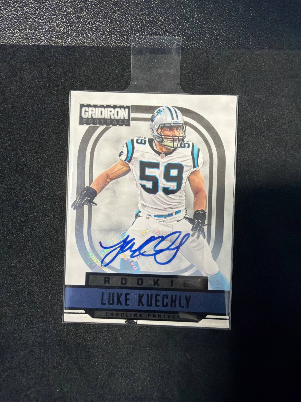 2012 Panini Gridiron Luke Kuechly Rookie Autograph Card