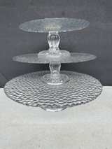 Vintage 3-Tier Textured Glass Cupcake Stand - Image 2