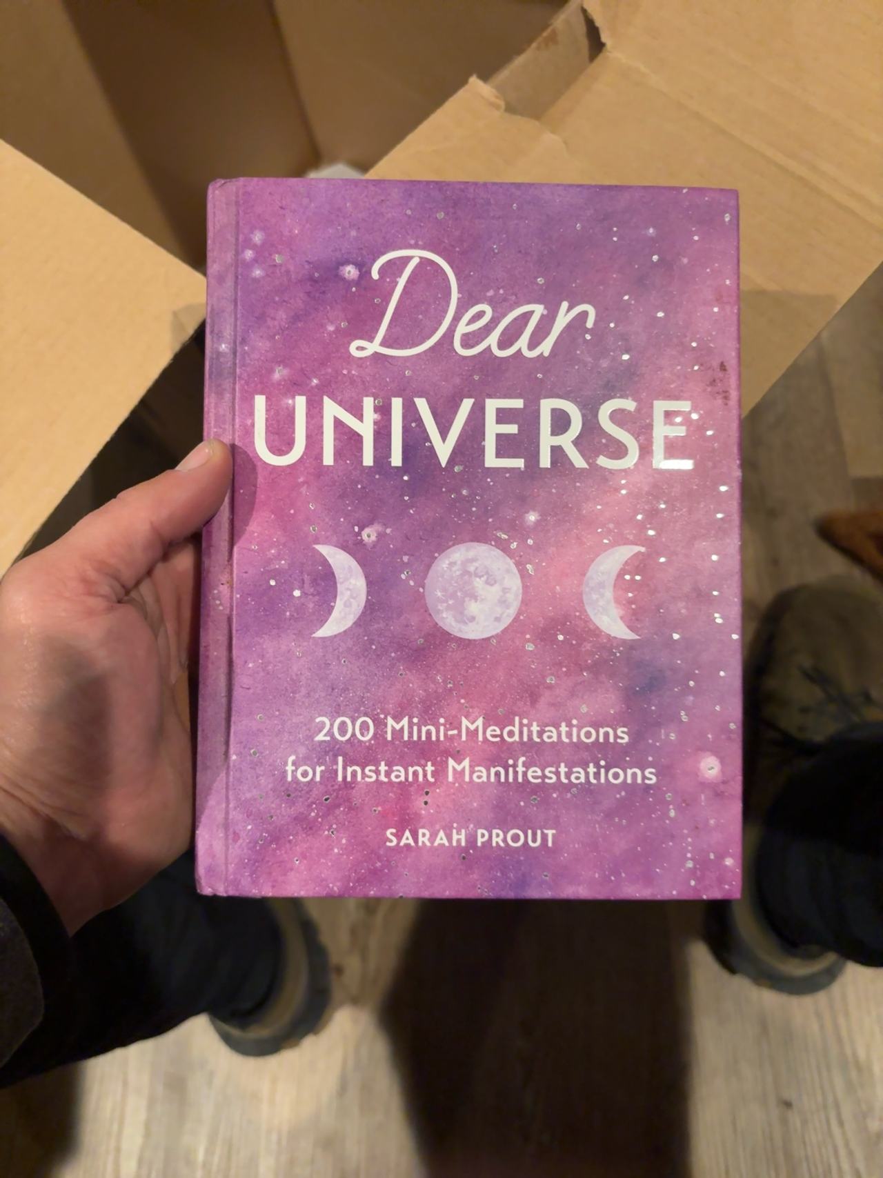 Dear Universe: 200 Mini-Meditations to Raise Your Vibration