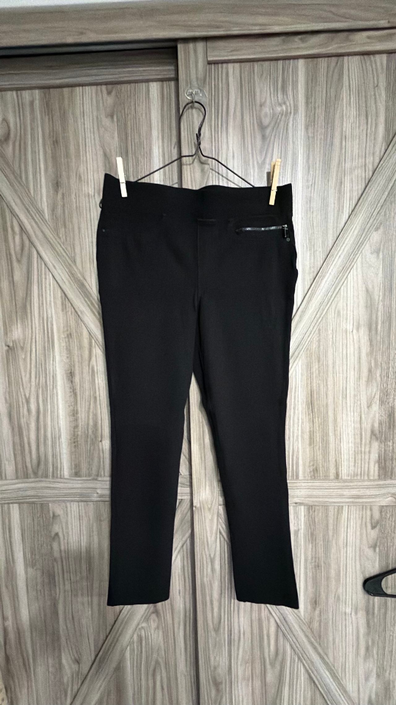 DKNY Jeans Women's Black Stretch Top Size Medium