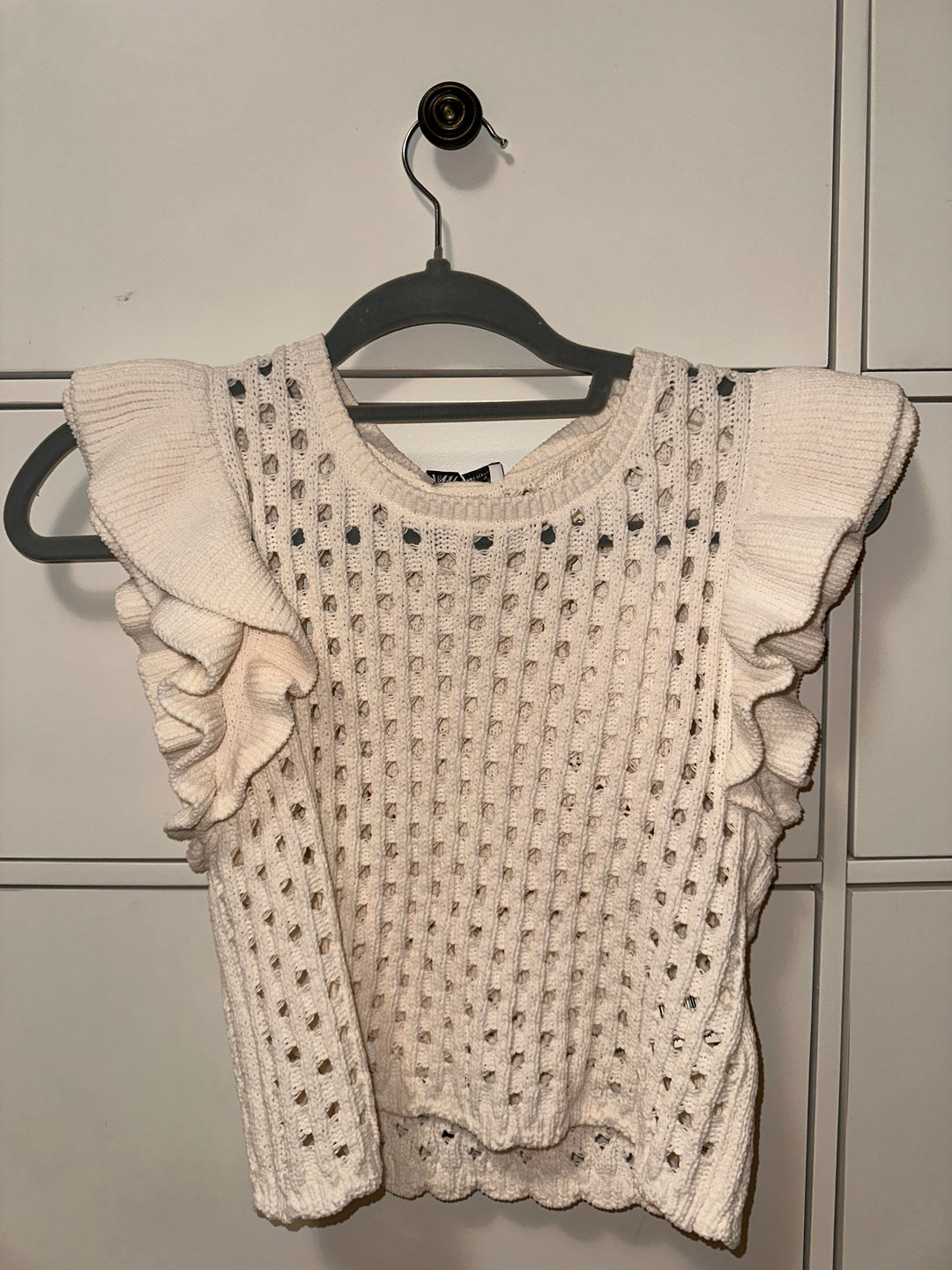Zara White Knit Ruffle Sleeve Top