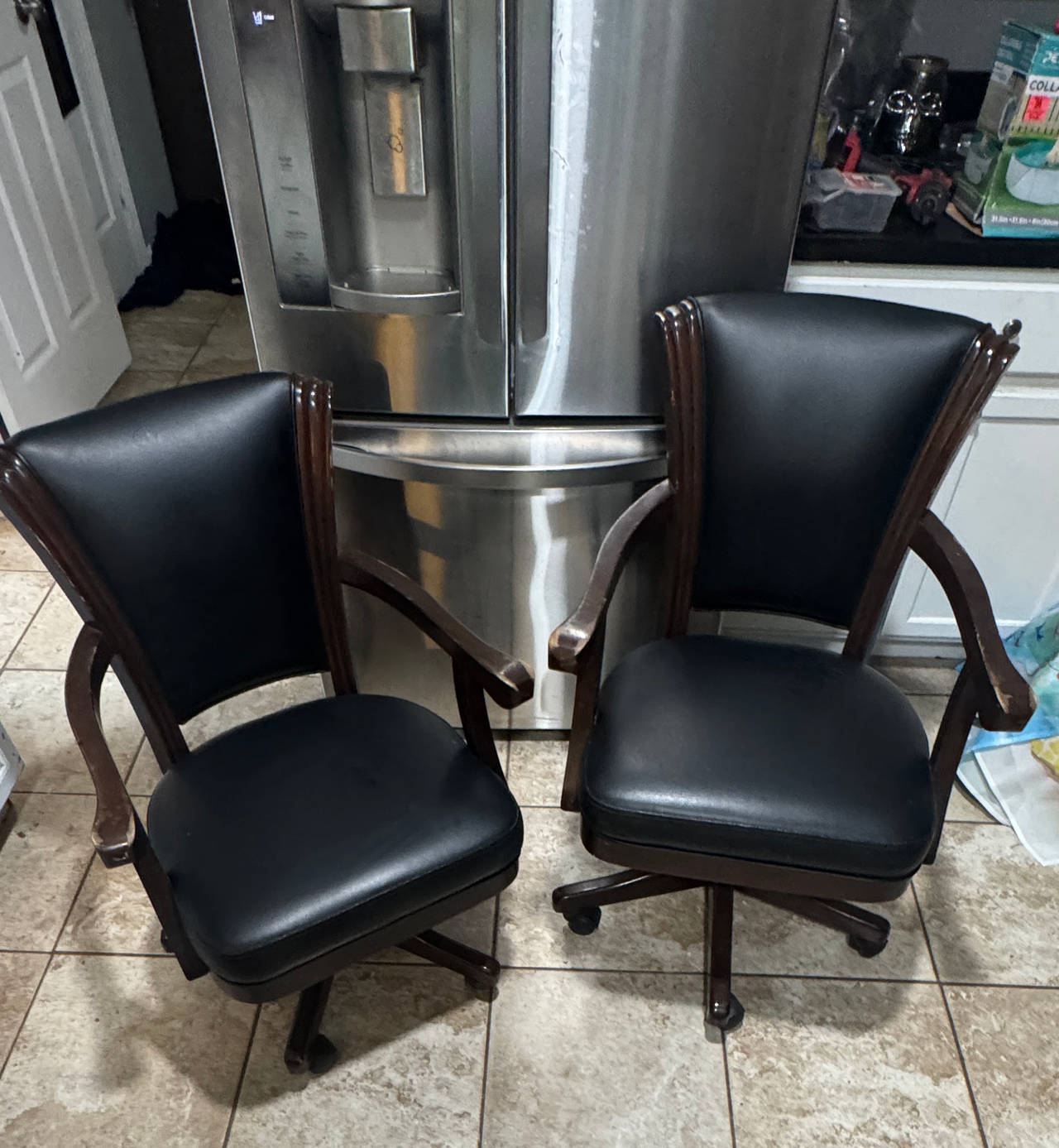 2x Traditional Swivel Office Chair with Casters