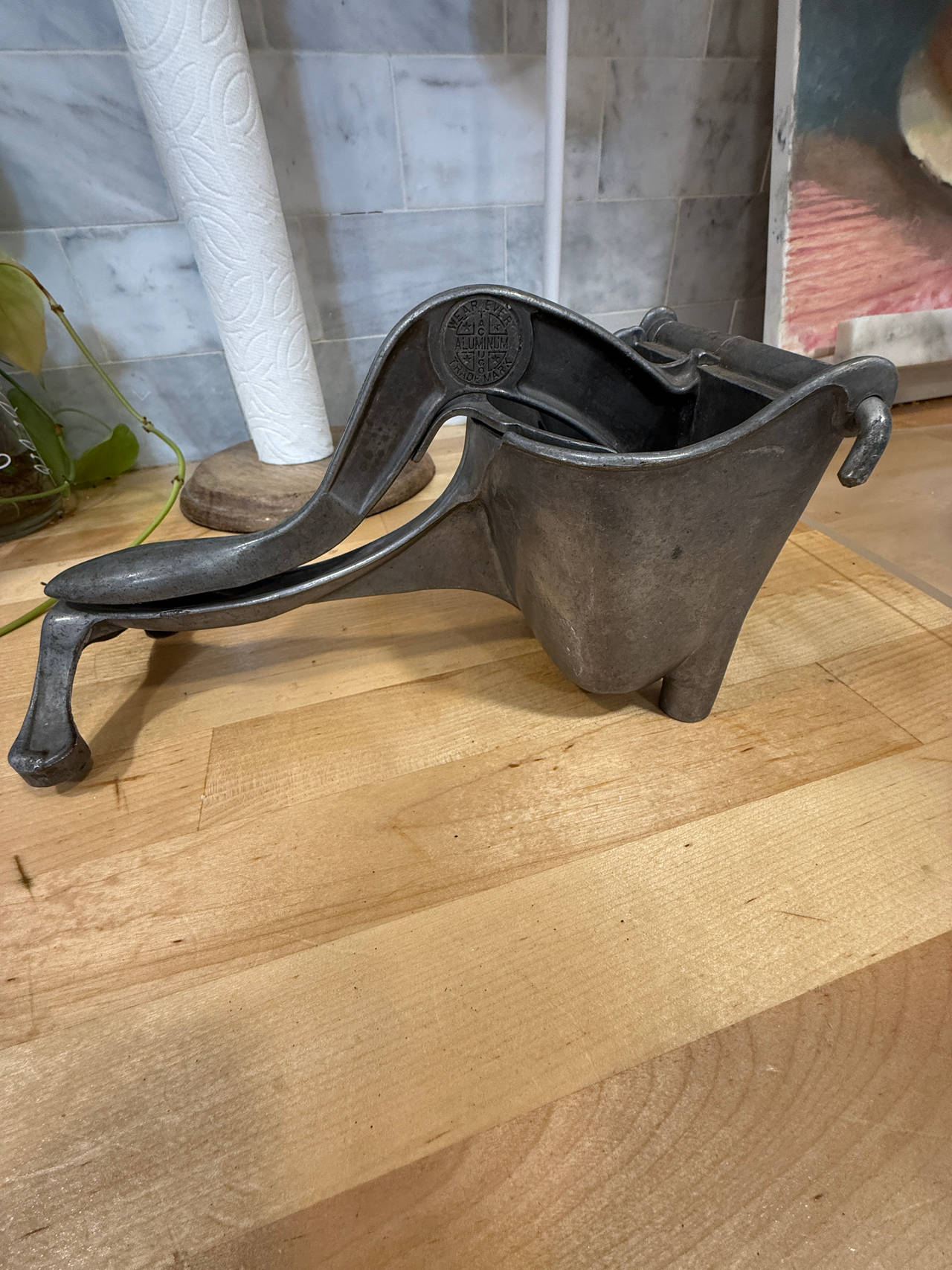 Wear-Ever Aluminum Super-Juicer No. 314