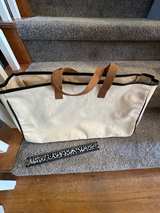 Santa Barbara Design Studio Peace Out Canvas Tote Bag - Image 5