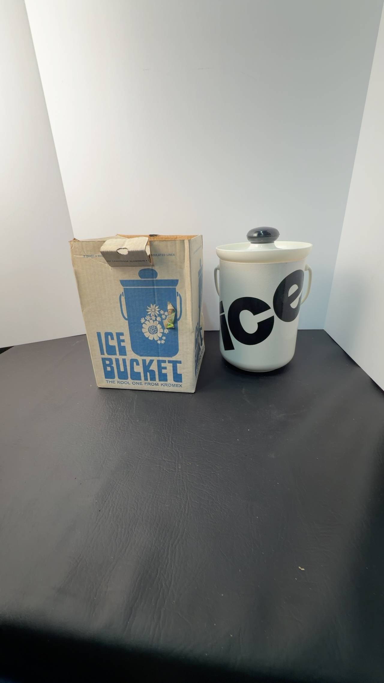 Plas-tex Vintage Ice Bucket