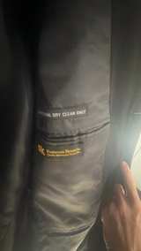 Real nice black Albert Nipon Men's Blazer 44R - Image 2