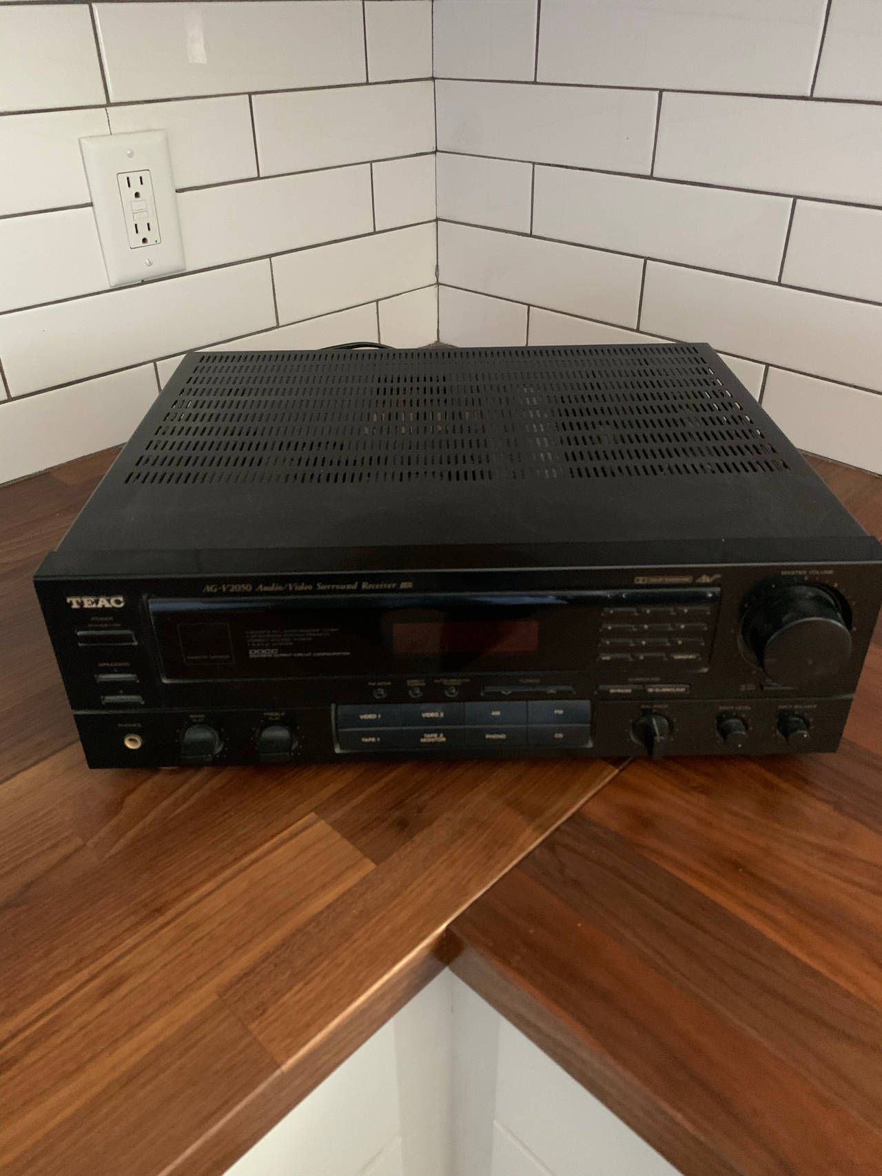 TEAC AG-V2050 Audio/Video Stereo Receiver