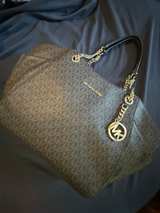 Michael Kors Jet Set Travel Tote - Image 3