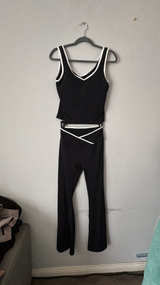 Women's Two-Piece Athletic Set - Image 1