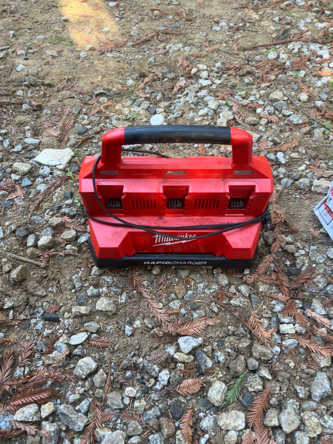 Milwaukee M18 PACKOUT Six Bay Rapid Charger Red