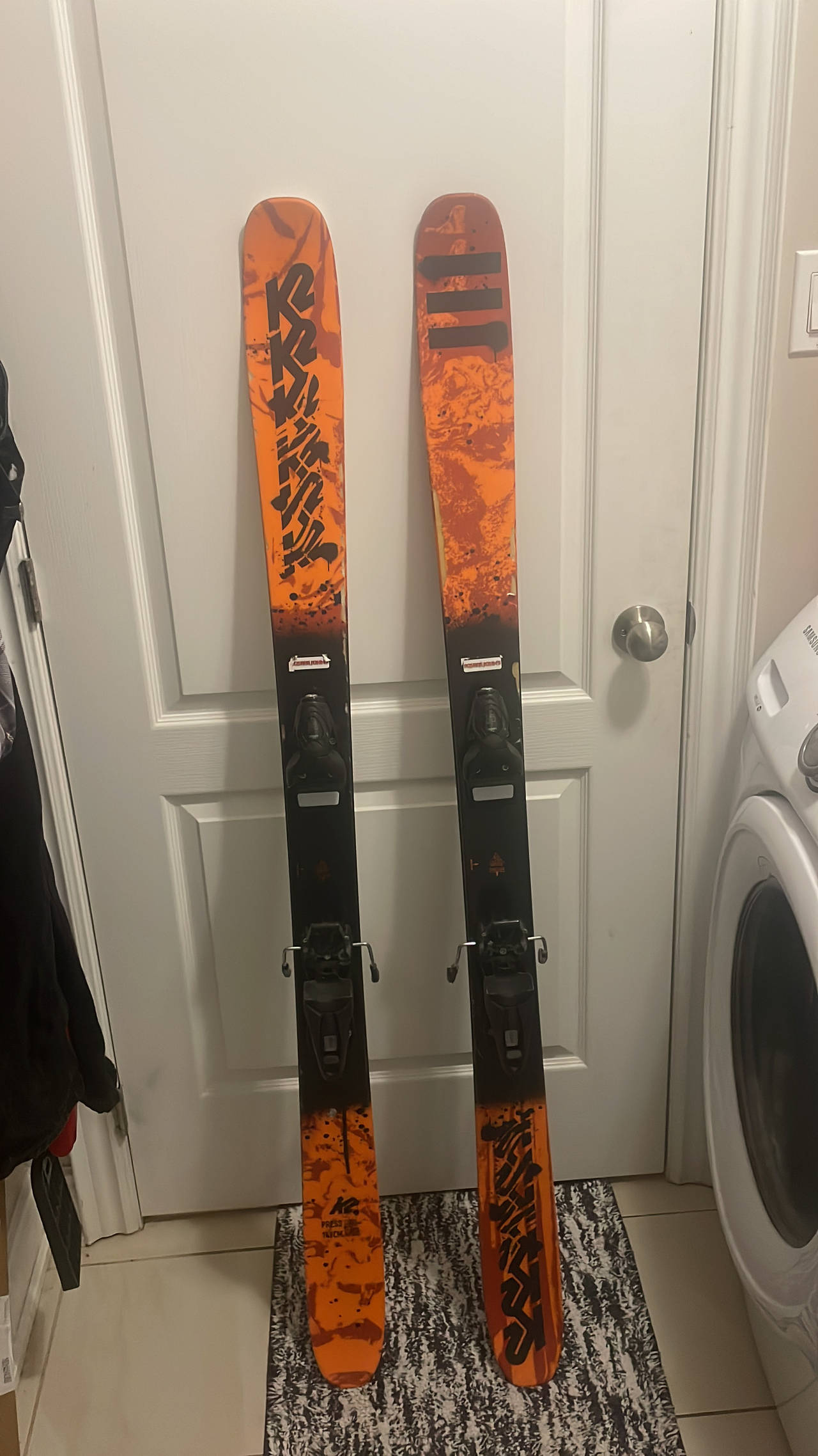 K2 Shreditor 102 Skis (149) with Look bindings
